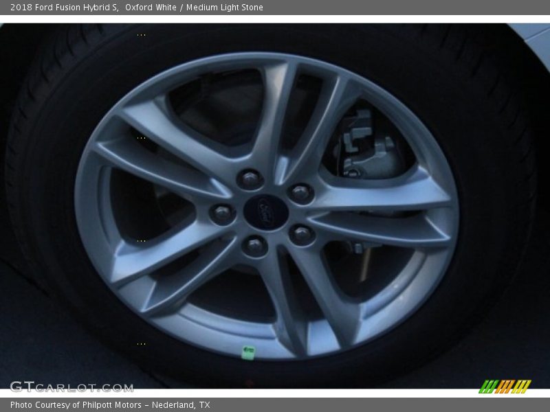 Oxford White / Medium Light Stone 2018 Ford Fusion Hybrid S