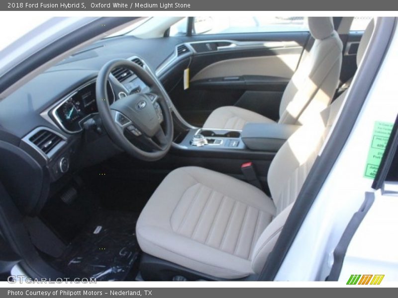 Oxford White / Medium Light Stone 2018 Ford Fusion Hybrid S