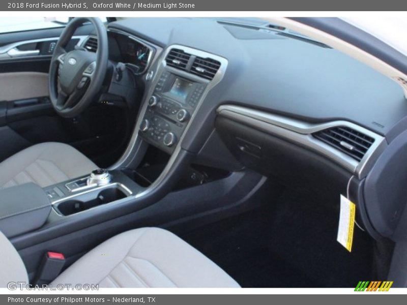 Oxford White / Medium Light Stone 2018 Ford Fusion Hybrid S