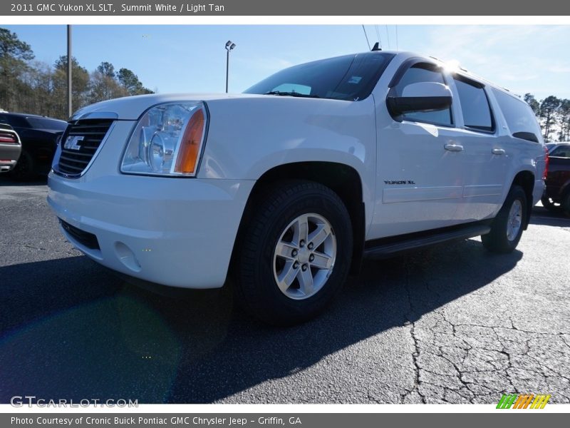 Summit White / Light Tan 2011 GMC Yukon XL SLT