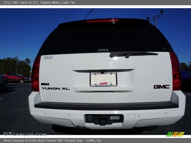 Summit White / Light Tan 2011 GMC Yukon XL SLT