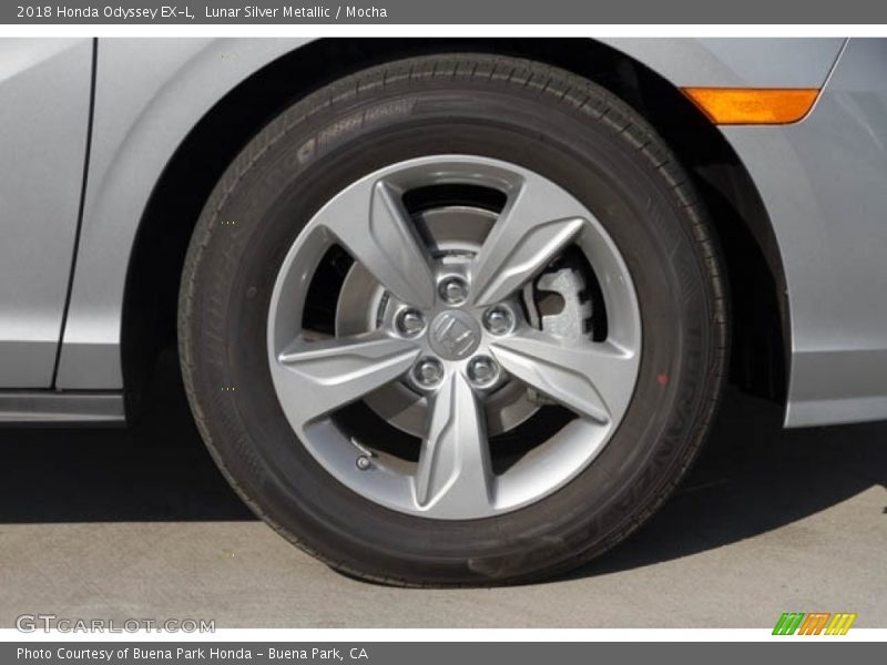Lunar Silver Metallic / Mocha 2018 Honda Odyssey EX-L