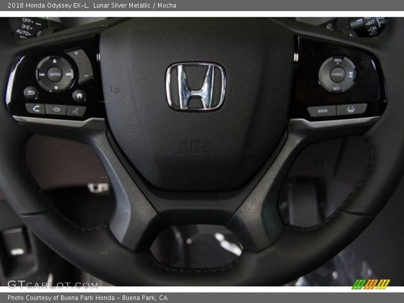 Lunar Silver Metallic / Mocha 2018 Honda Odyssey EX-L