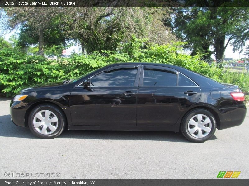 Black / Bisque 2009 Toyota Camry LE