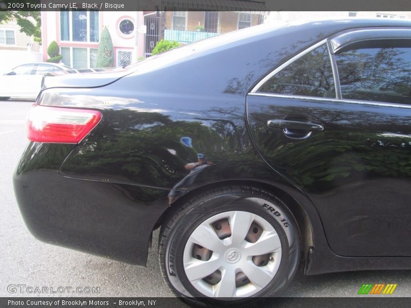 Black / Bisque 2009 Toyota Camry LE