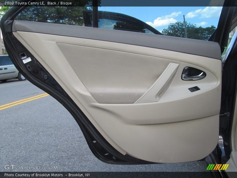 Black / Bisque 2009 Toyota Camry LE