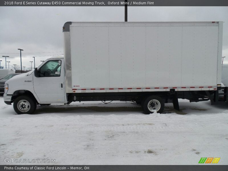 Oxford White / Medium Flint 2018 Ford E Series Cutaway E450 Commercial Moving Truck