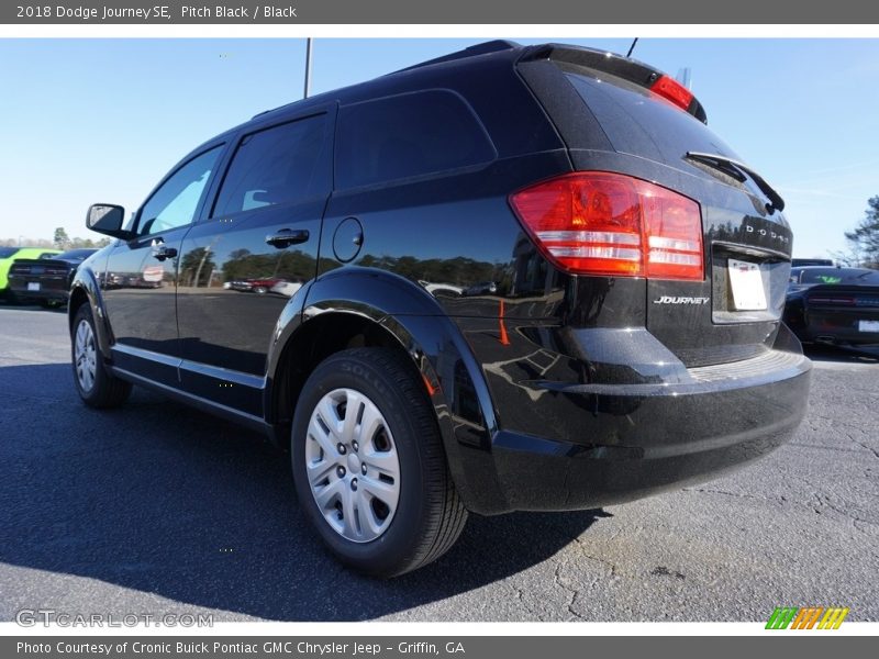 Pitch Black / Black 2018 Dodge Journey SE