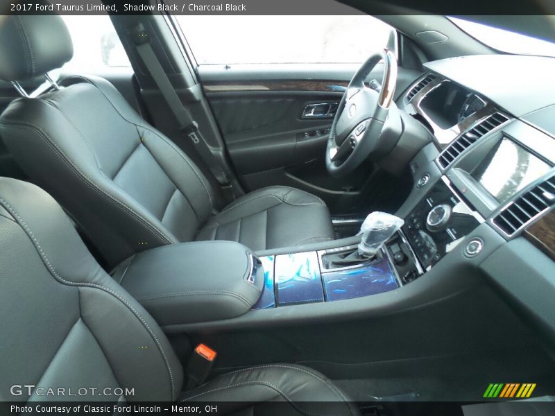 Shadow Black / Charcoal Black 2017 Ford Taurus Limited