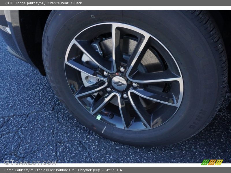 Granite Pearl / Black 2018 Dodge Journey SE