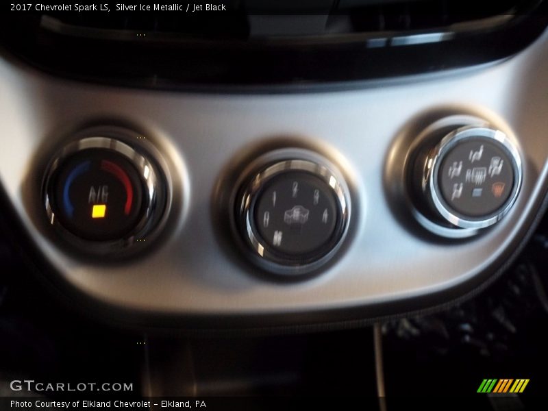 Silver Ice Metallic / Jet Black 2017 Chevrolet Spark LS