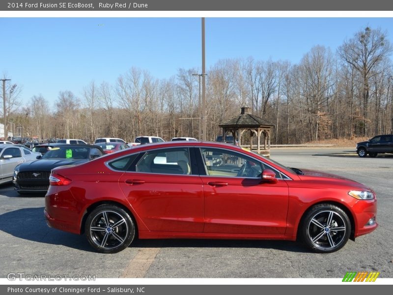 Ruby Red / Dune 2014 Ford Fusion SE EcoBoost