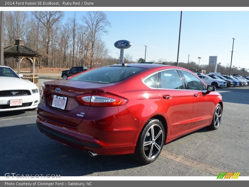 Ruby Red / Dune 2014 Ford Fusion SE EcoBoost
