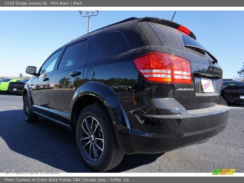 Pitch Black / Black 2018 Dodge Journey SE