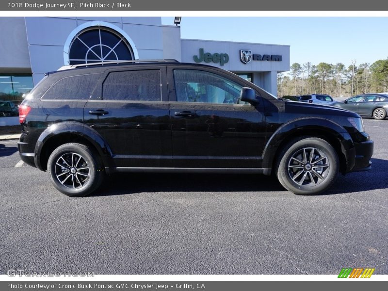 Pitch Black / Black 2018 Dodge Journey SE