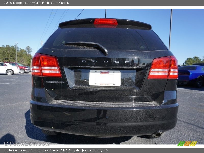 Pitch Black / Black 2018 Dodge Journey SE