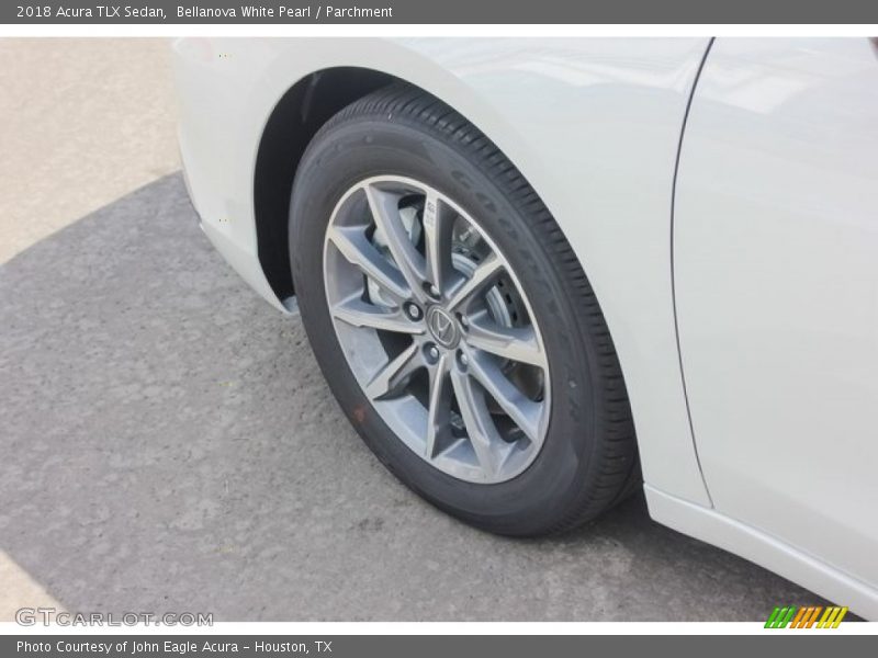 Bellanova White Pearl / Parchment 2018 Acura TLX Sedan