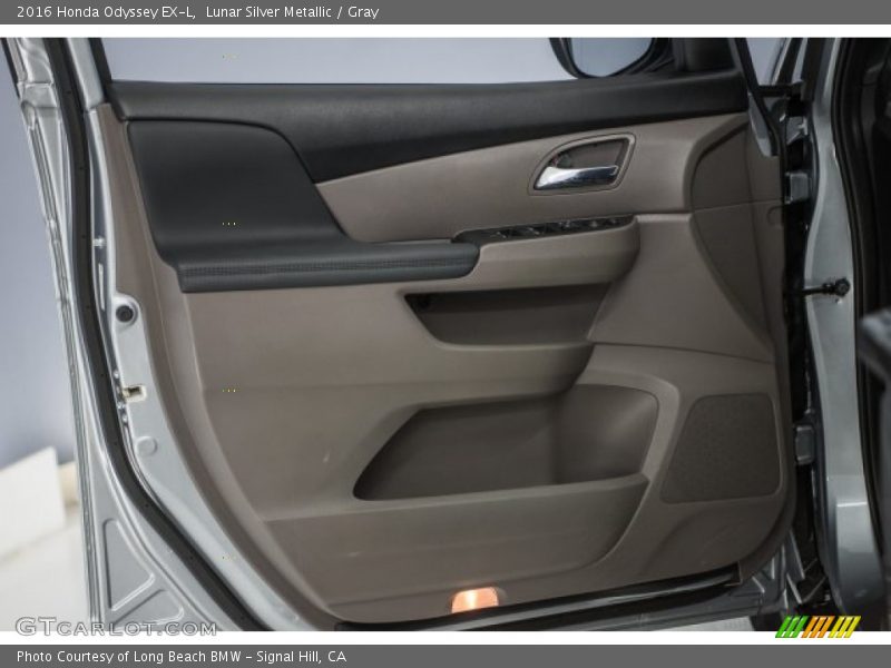 Lunar Silver Metallic / Gray 2016 Honda Odyssey EX-L