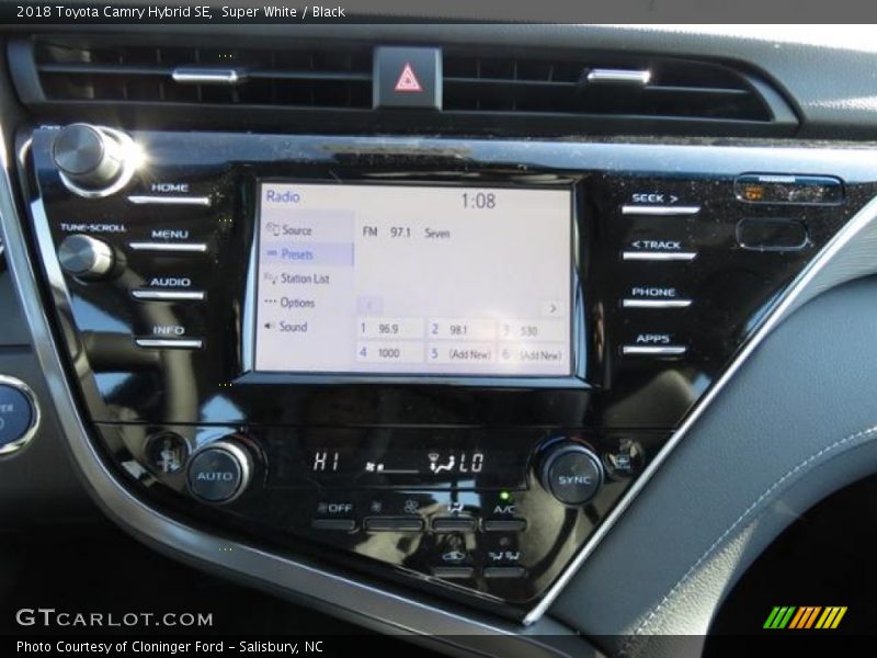 Super White / Black 2018 Toyota Camry Hybrid SE