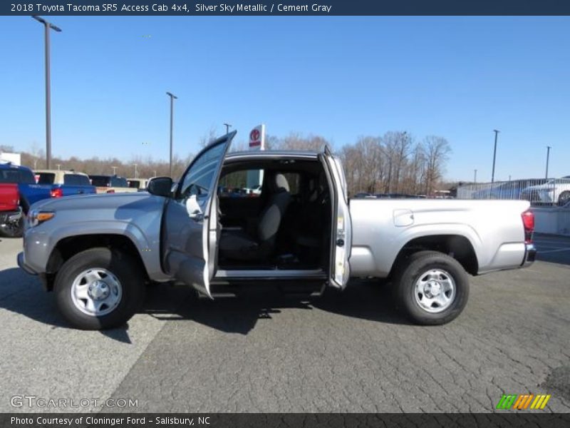 Silver Sky Metallic / Cement Gray 2018 Toyota Tacoma SR5 Access Cab 4x4