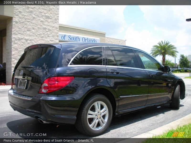 Majestic Black Metallic / Macadamia 2008 Mercedes-Benz R 350