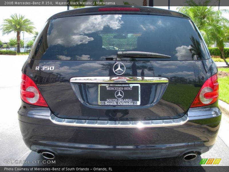 Majestic Black Metallic / Macadamia 2008 Mercedes-Benz R 350
