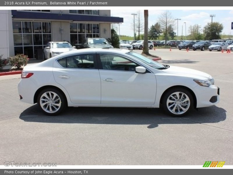 Bellanova White Pearl / Parchment 2018 Acura ILX Premium