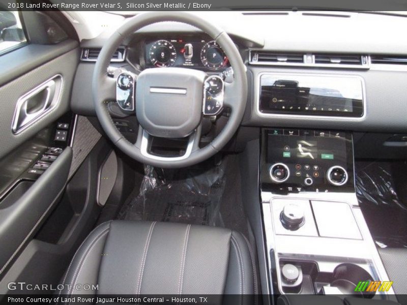 Silicon Silver Metallic / Ebony 2018 Land Rover Range Rover Velar S