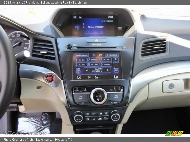 Bellanova White Pearl / Parchment 2018 Acura ILX Premium