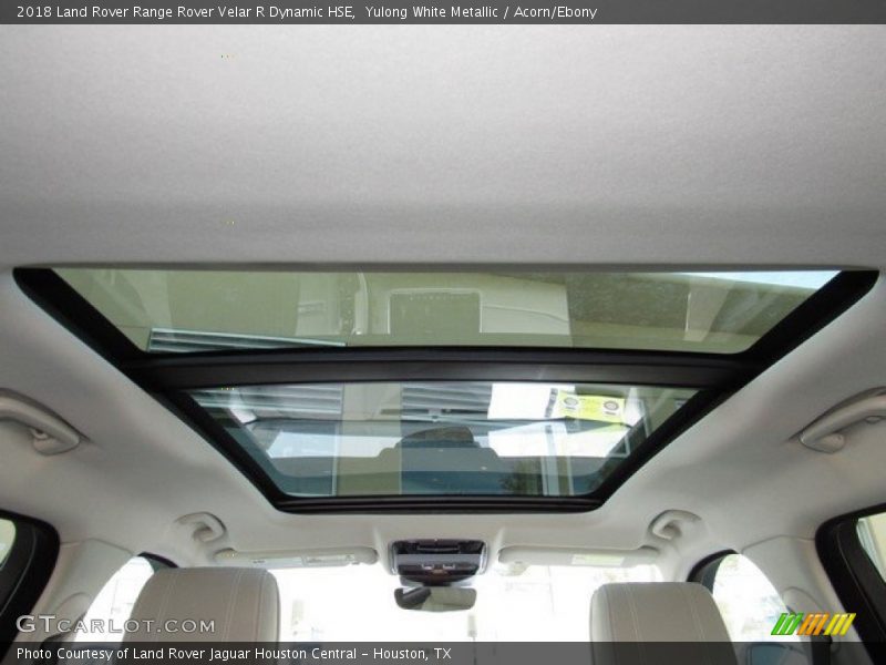 Yulong White Metallic / Acorn/Ebony 2018 Land Rover Range Rover Velar R Dynamic HSE
