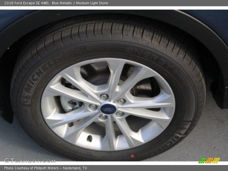 Blue Metallic / Medium Light Stone 2018 Ford Escape SE 4WD
