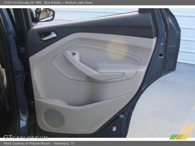Blue Metallic / Medium Light Stone 2018 Ford Escape SE 4WD