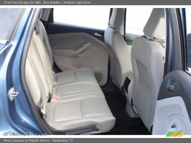 Blue Metallic / Medium Light Stone 2018 Ford Escape SE 4WD