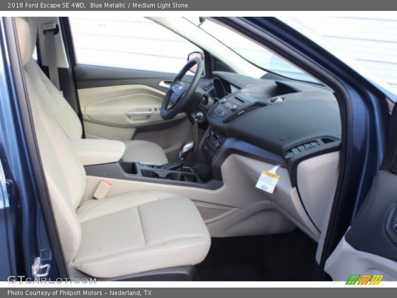 Blue Metallic / Medium Light Stone 2018 Ford Escape SE 4WD