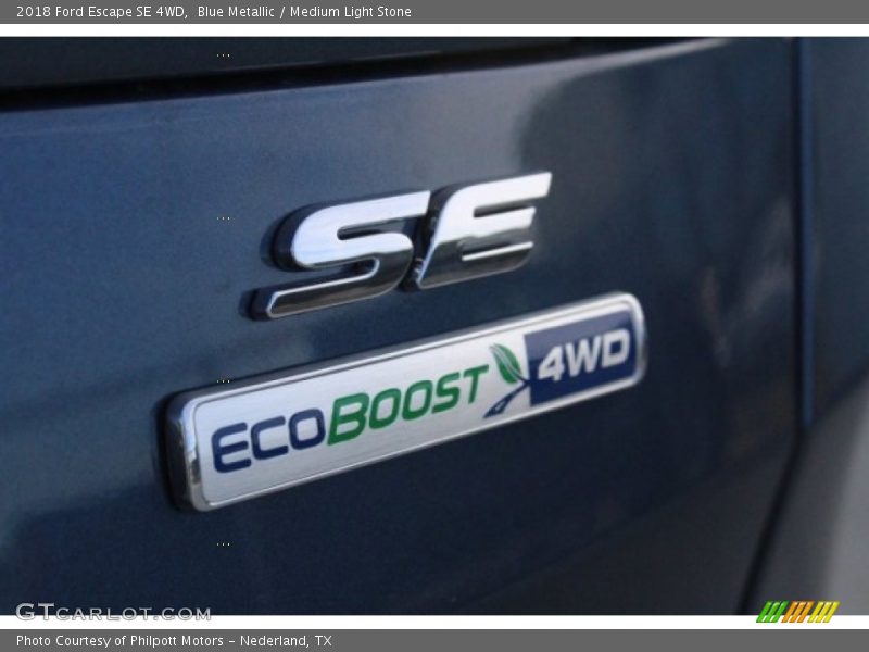 Blue Metallic / Medium Light Stone 2018 Ford Escape SE 4WD