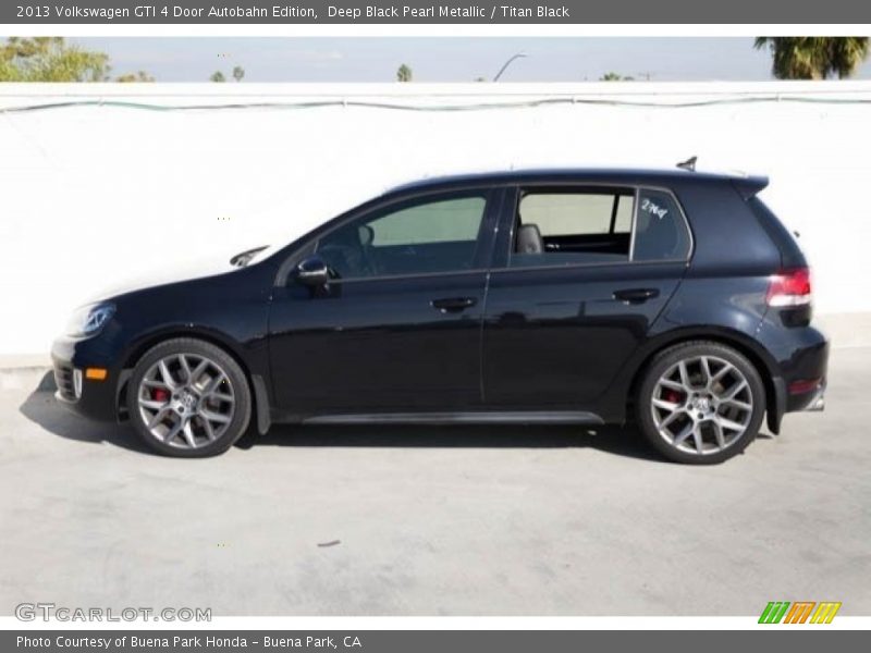 Deep Black Pearl Metallic / Titan Black 2013 Volkswagen GTI 4 Door Autobahn Edition
