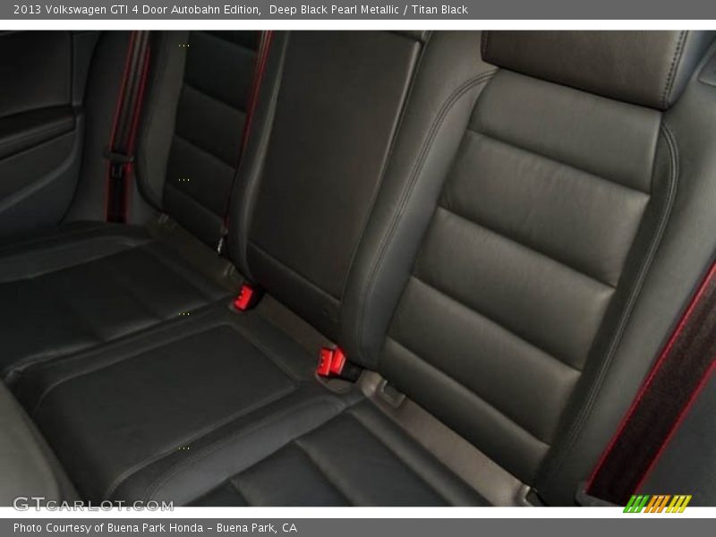 Deep Black Pearl Metallic / Titan Black 2013 Volkswagen GTI 4 Door Autobahn Edition