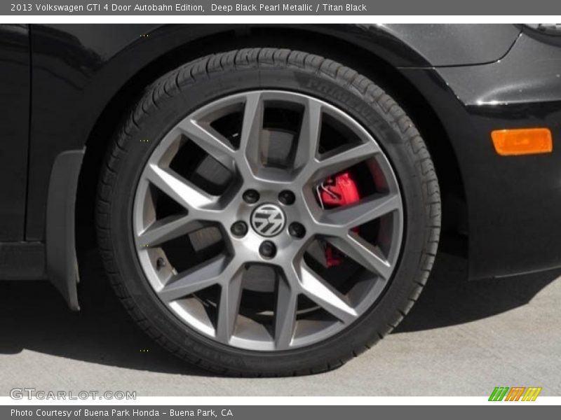 Deep Black Pearl Metallic / Titan Black 2013 Volkswagen GTI 4 Door Autobahn Edition