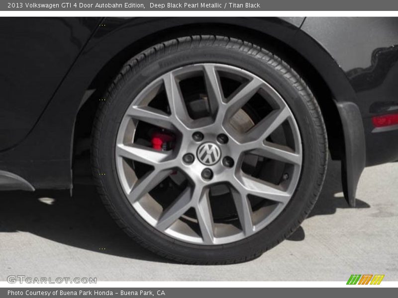 Deep Black Pearl Metallic / Titan Black 2013 Volkswagen GTI 4 Door Autobahn Edition