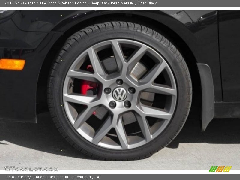 Deep Black Pearl Metallic / Titan Black 2013 Volkswagen GTI 4 Door Autobahn Edition