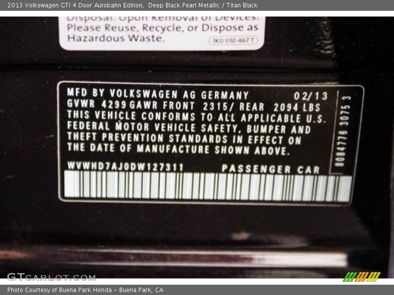 Deep Black Pearl Metallic / Titan Black 2013 Volkswagen GTI 4 Door Autobahn Edition