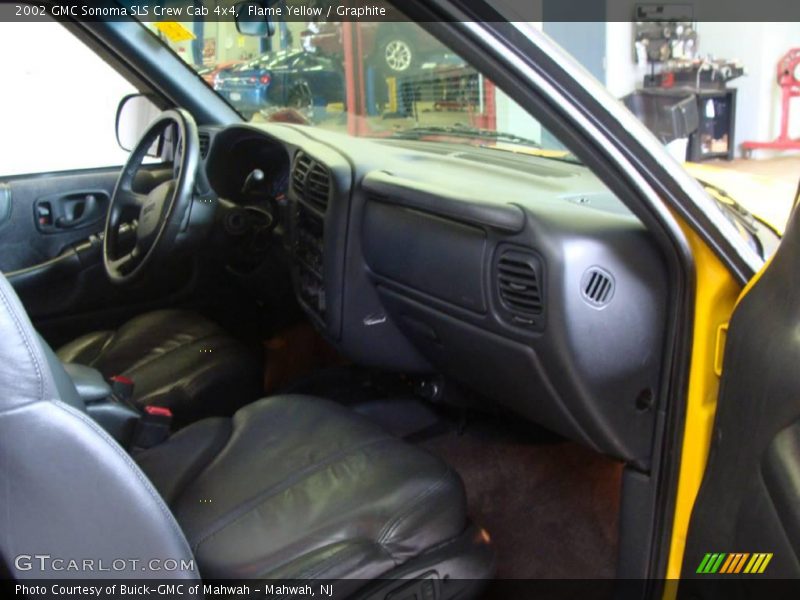 Flame Yellow / Graphite 2002 GMC Sonoma SLS Crew Cab 4x4
