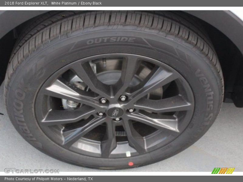 White Platinum / Ebony Black 2018 Ford Explorer XLT