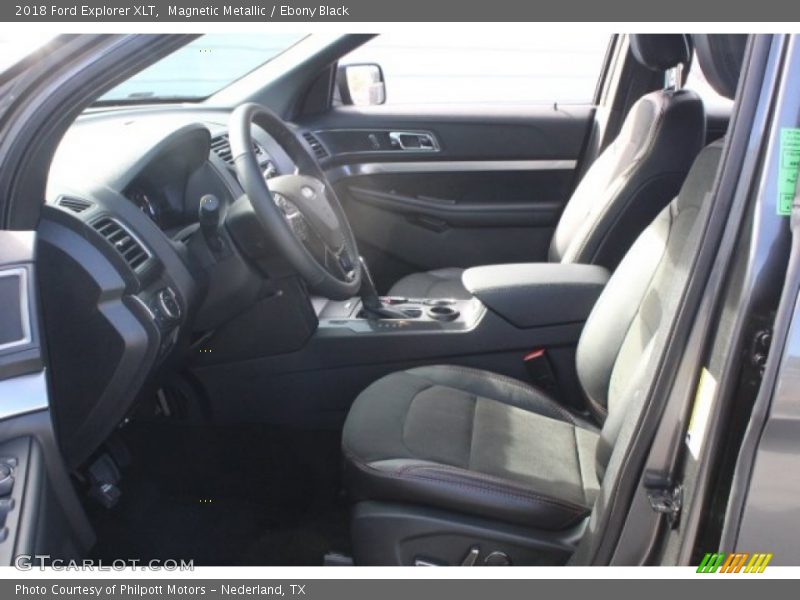 Magnetic Metallic / Ebony Black 2018 Ford Explorer XLT