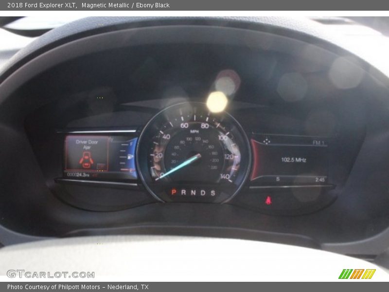 Magnetic Metallic / Ebony Black 2018 Ford Explorer XLT