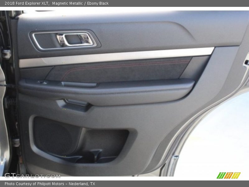 Magnetic Metallic / Ebony Black 2018 Ford Explorer XLT