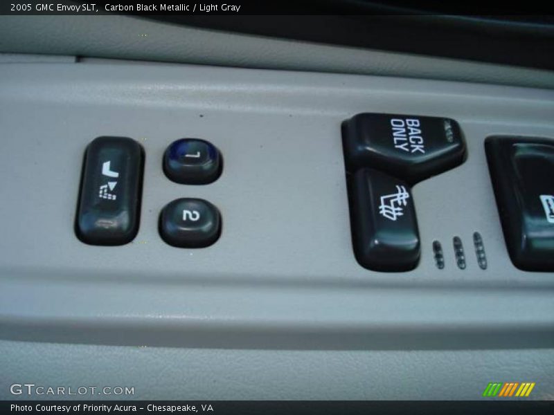 Carbon Black Metallic / Light Gray 2005 GMC Envoy SLT