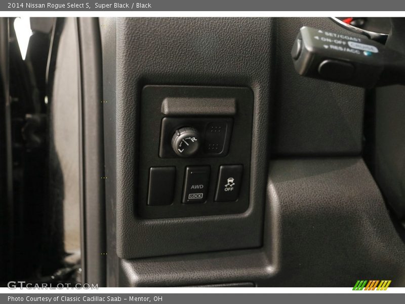 Super Black / Black 2014 Nissan Rogue Select S