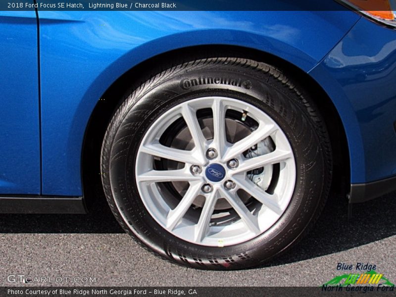 Lightning Blue / Charcoal Black 2018 Ford Focus SE Hatch