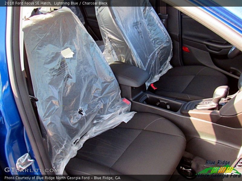 Lightning Blue / Charcoal Black 2018 Ford Focus SE Hatch